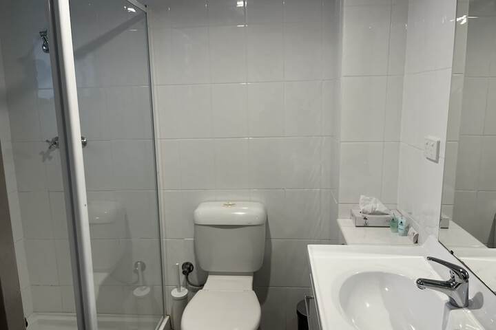 Room 13 of 22