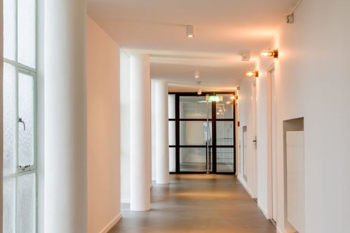 Ballroom/Hall 45 of 46