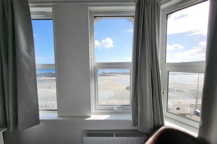 Room 32 of 56
