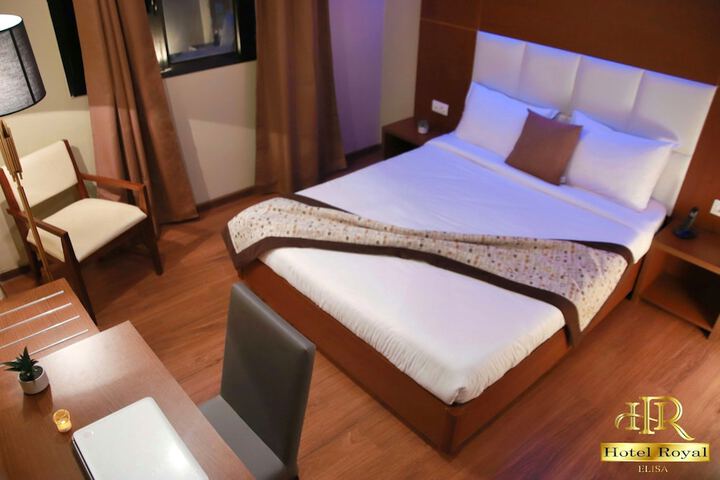 Room 6 of 23