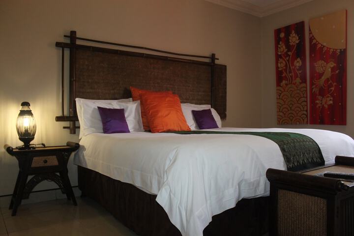 Room 3 of 64