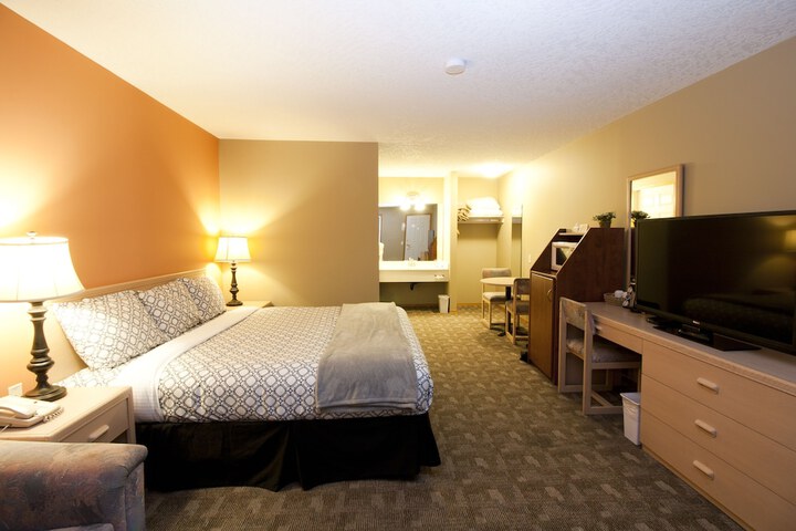Room 8 of 25