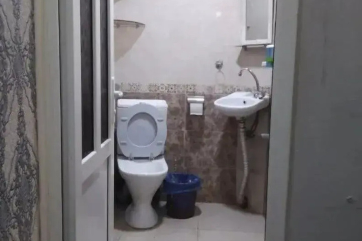 Room 10 of 10