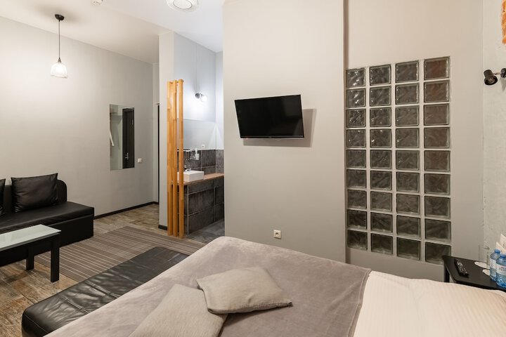 Room 9 of 56