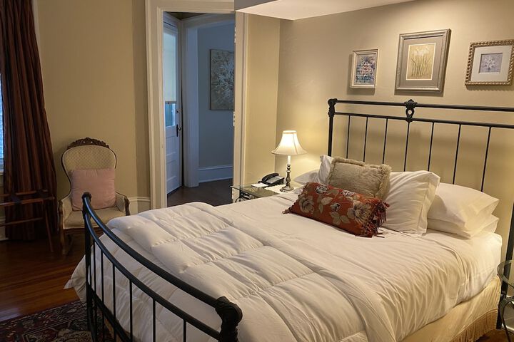 Room 17 of 92