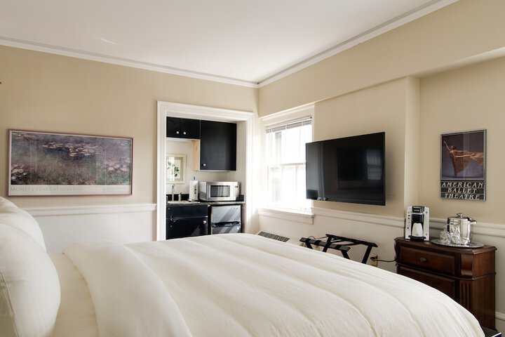 Room 17 of 88