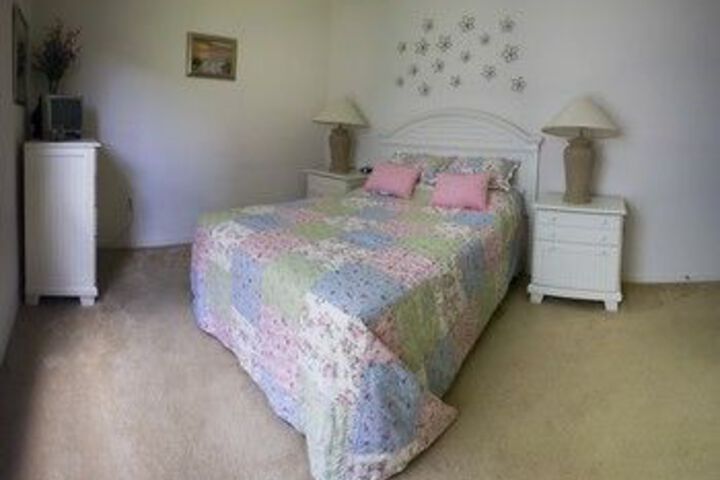 Room 12 of 24