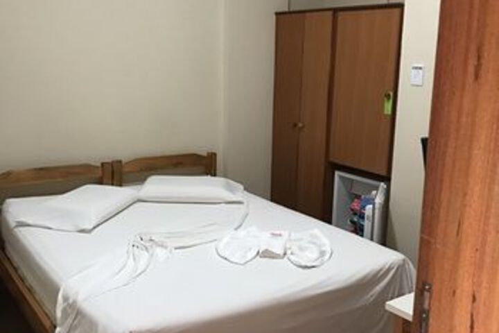 Room 12 of 30