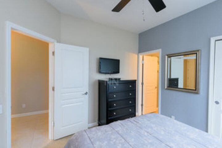 Room 250 of 687
