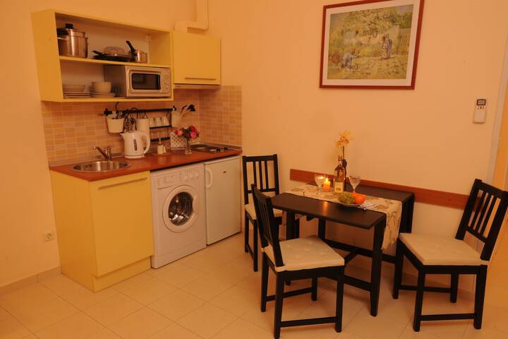 Private kitchenette