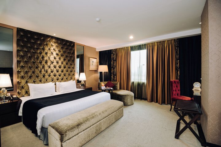 Room 21 of 54