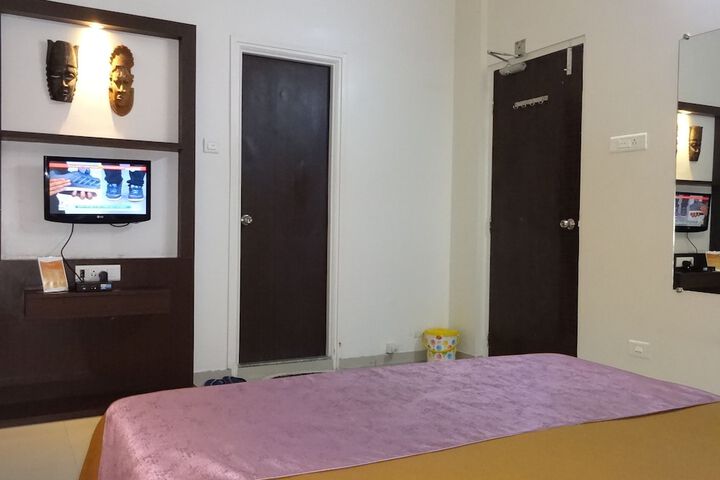 Room 15 of 51