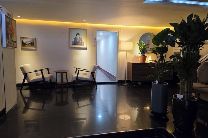 Hotel Interior 6 of 58