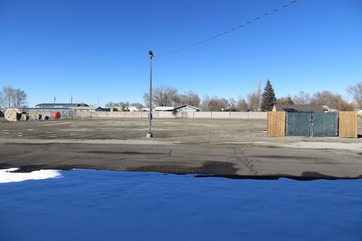 Property Grounds 38 of 60