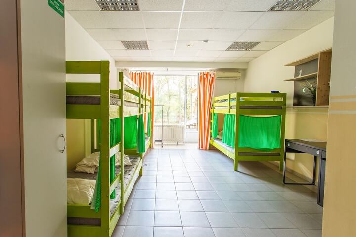 Room 20 of 29