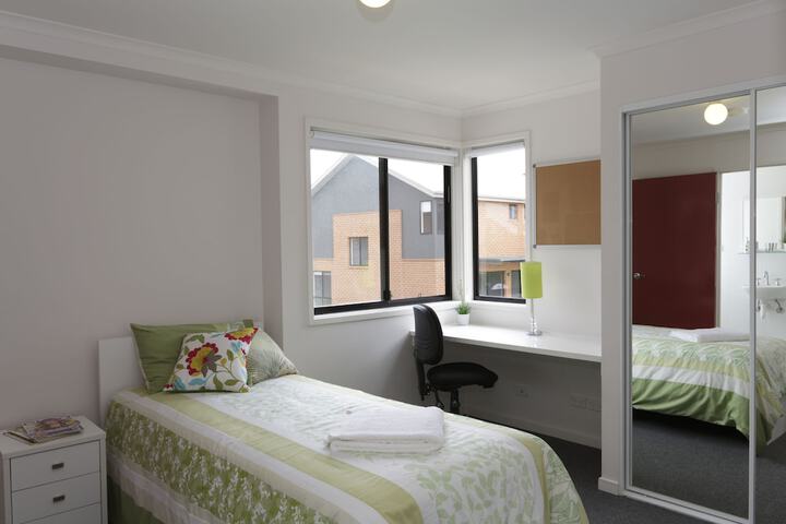 Room 86 of 252