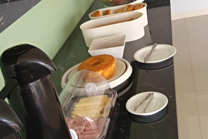 Breakfast/Coffee Service 37 of 49