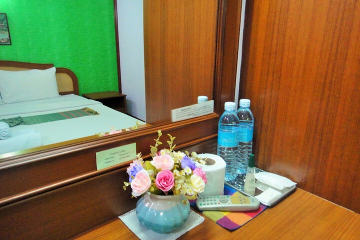 Room 9 of 66