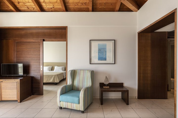 Room 20 of 74