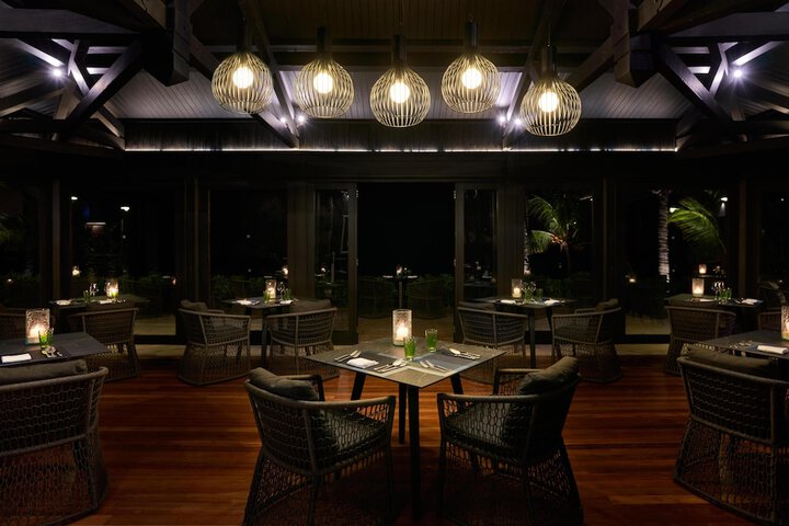 Dining 160 of 341