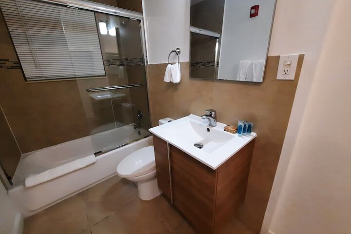 Room 26 of 28