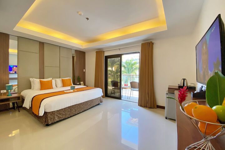 Room 8 of 34