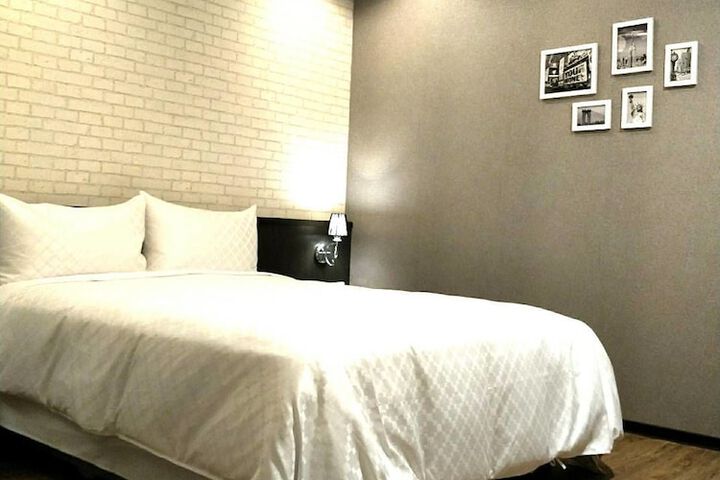 Room 30 of 78