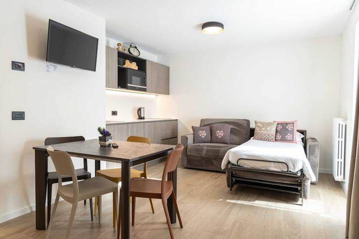 Room 18 of 186