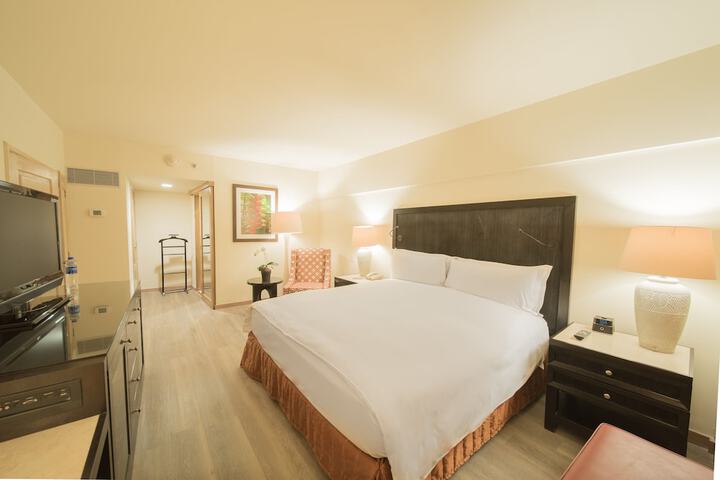 Room 18 of 219