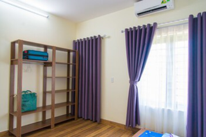Room 28 of 32
