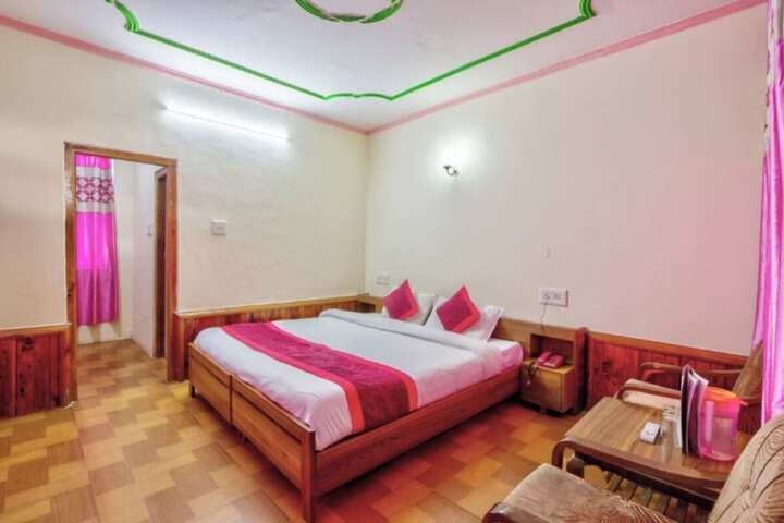 Room 9 of 9