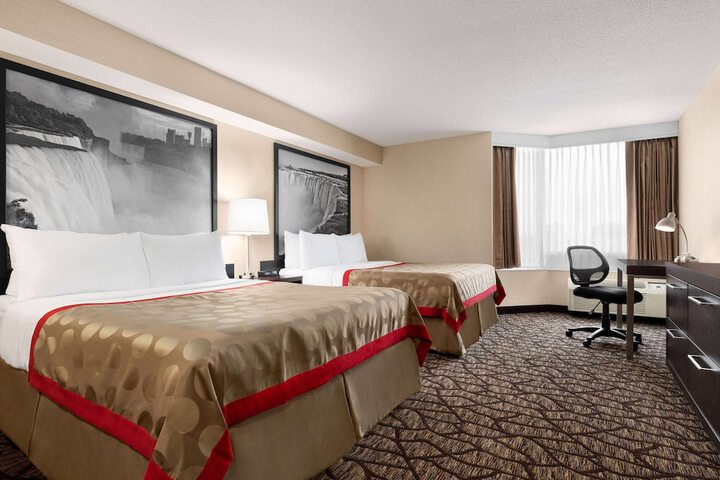 Room 10 of 48