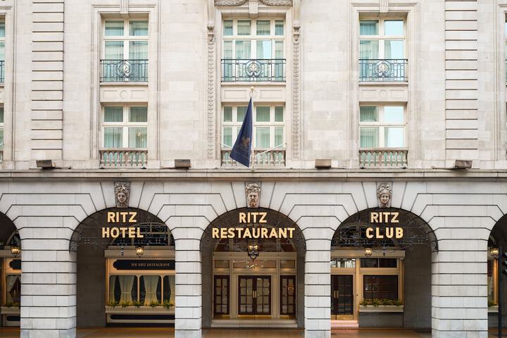 Hotel 70 of 72
