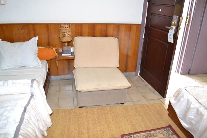 Room 5 of 28