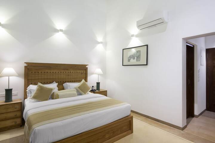 Room 14 of 38