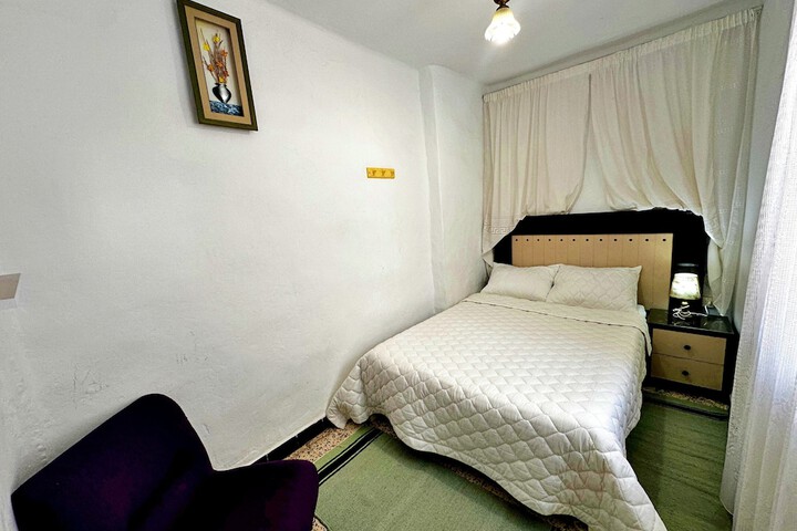 Room 34 of 69
