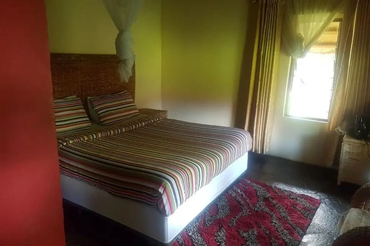 Emerald Lodge