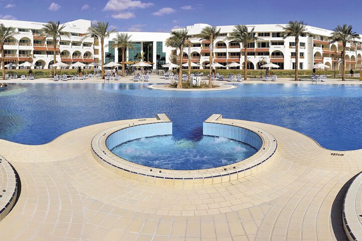 Pool 55 of 139