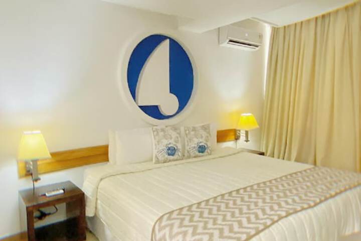 Room 6 of 77