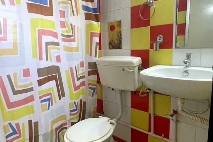 Room 42 of 65