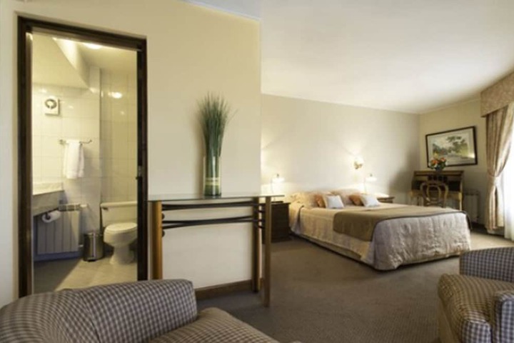 Room 17 of 49