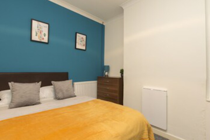 Room 42 of 62