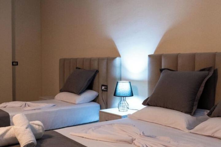 Room 44 of 68