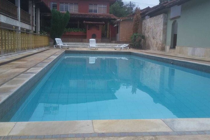 Pool 16 of 24