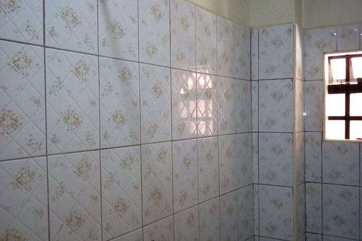 Room 10 of 20