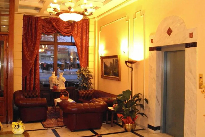 HOTEL ASTORIA TRADITIONAL