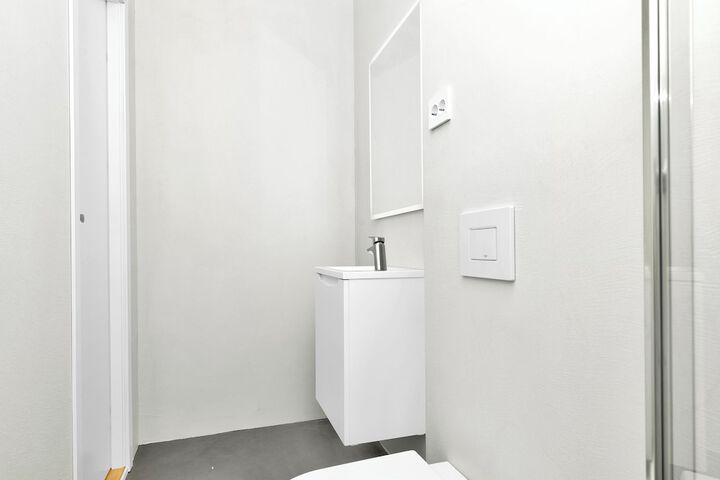 Room 38 of 57