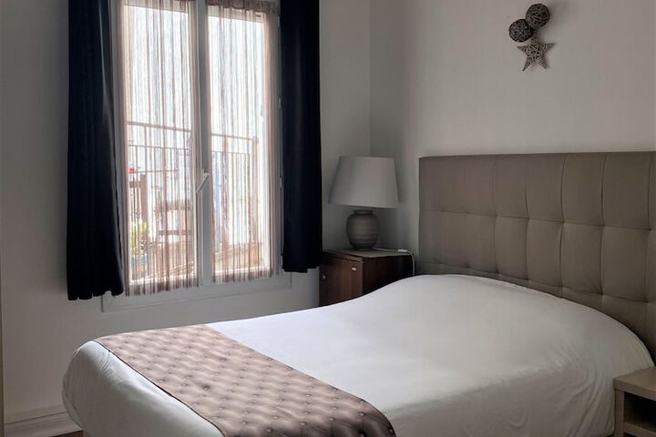 Room 12 of 50