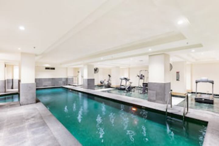 Pool 31 of 42