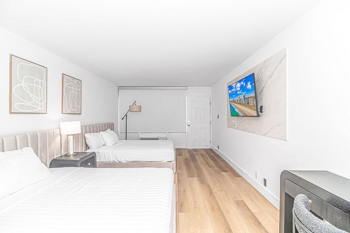 Room 4 of 22